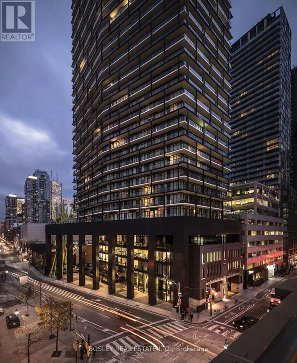 2304 - 125 PETER STREET, Toronto, Ontario