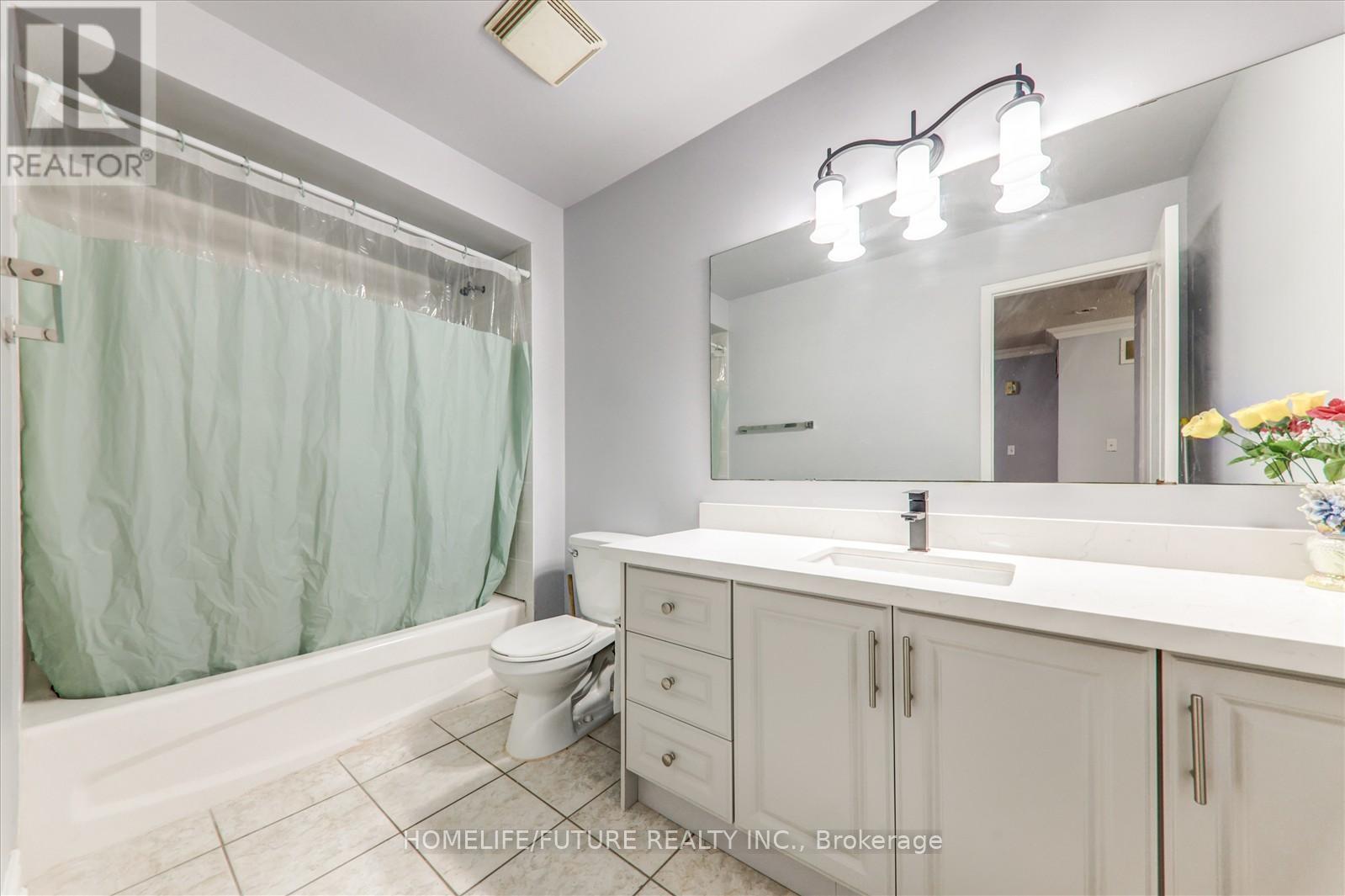 69 Heatherdale Drive, Brampton, Ontario  L7A 2H4 - Photo 23 - W12564854