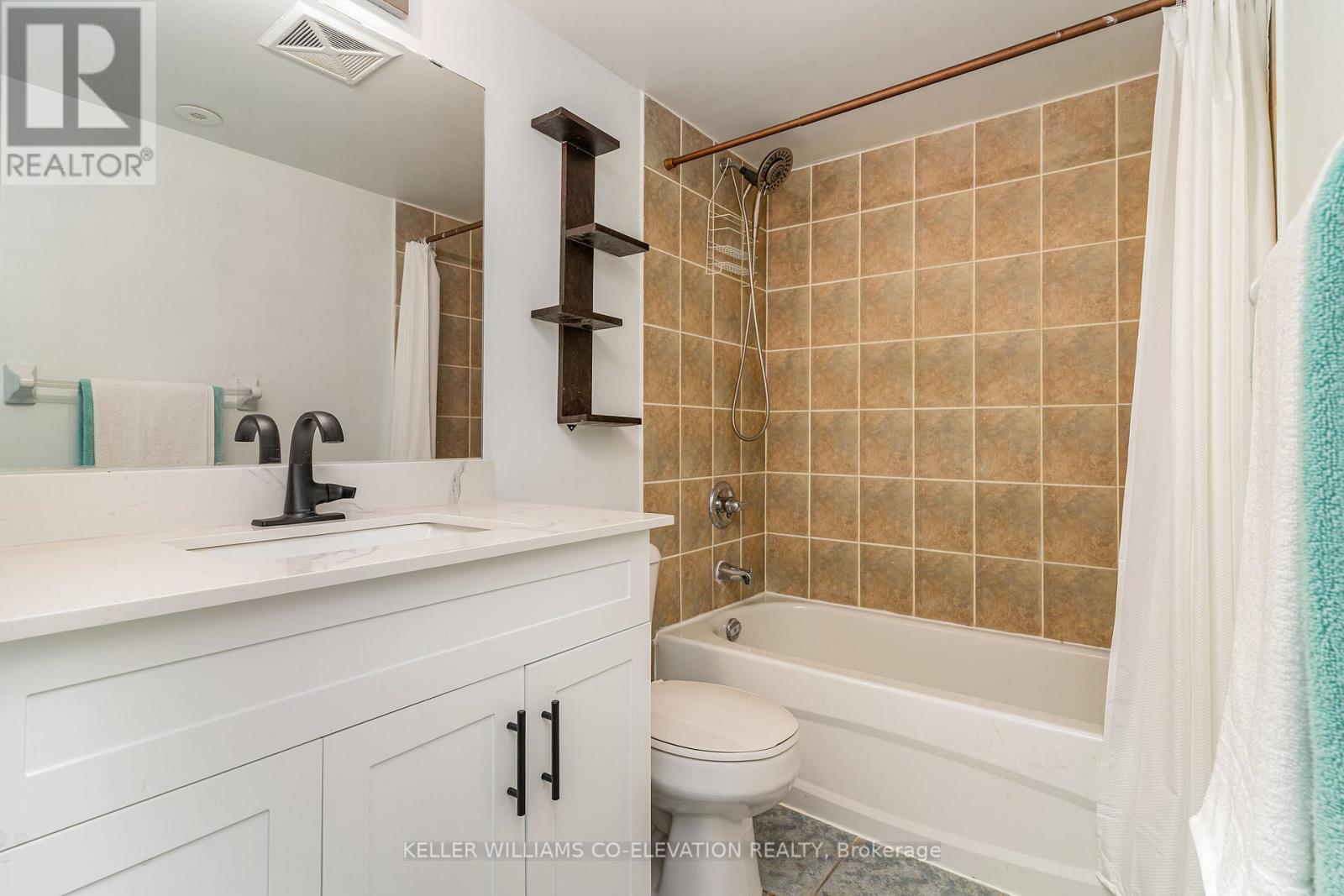 2034 - 3025 Finch Avenue W, Toronto, Ontario  M9M 0A2 - Photo 9 - W12565172