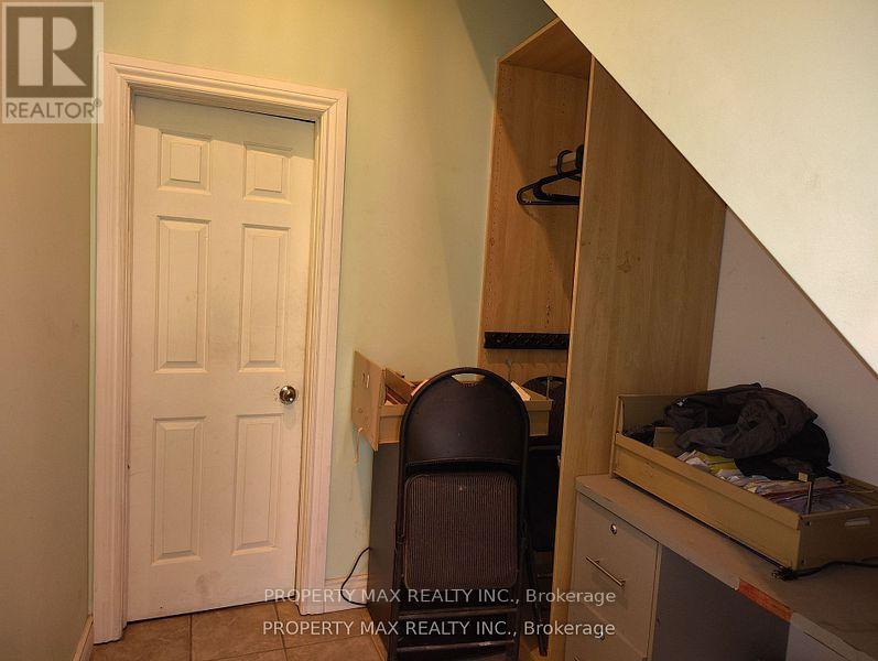 12 - 70 Delta Park Boulevard, Brampton, Ontario  L6T 5E9 - Photo 8 - W12565174