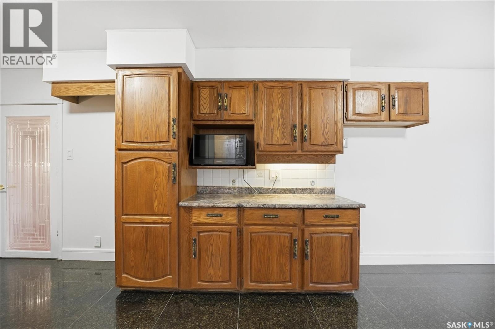 1424 Faulkner Crescent, Saskatoon, Saskatchewan  S7L 3R4 - Photo 11 - SK024485