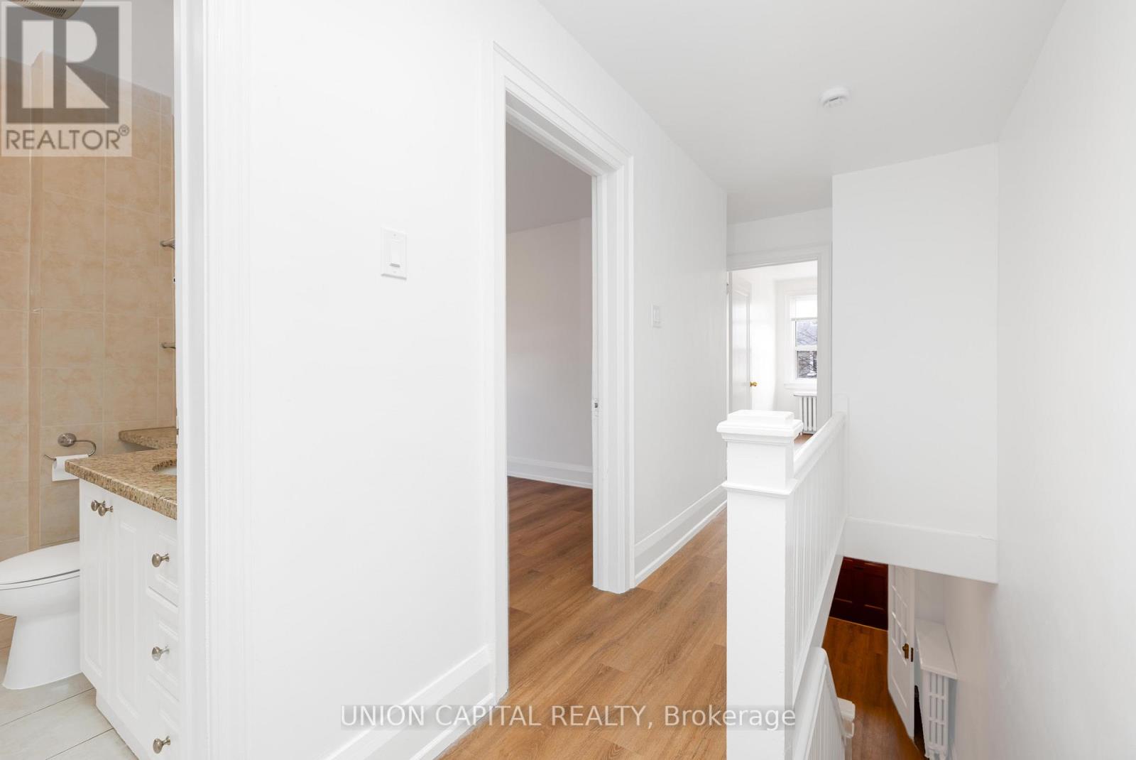 69 Denison Avenue, Toronto, Ontario  M5T 2M7 - Photo 22 - C12565176