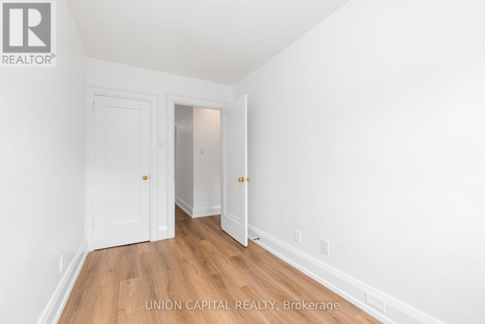 69 Denison Avenue, Toronto, Ontario  M5T 2M7 - Photo 33 - C12565176