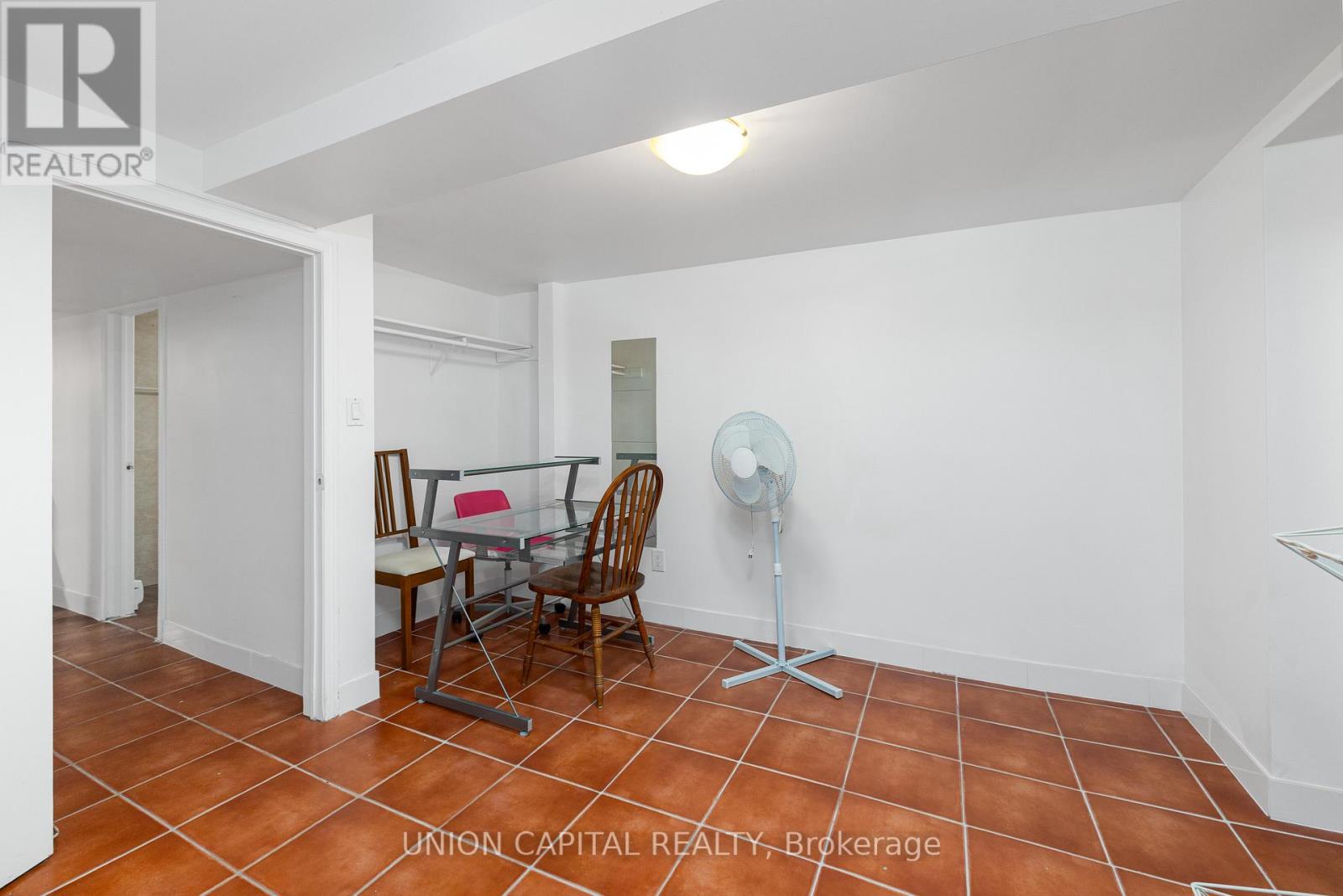 69 Denison Avenue, Toronto, Ontario  M5T 2M7 - Photo 42 - C12565176