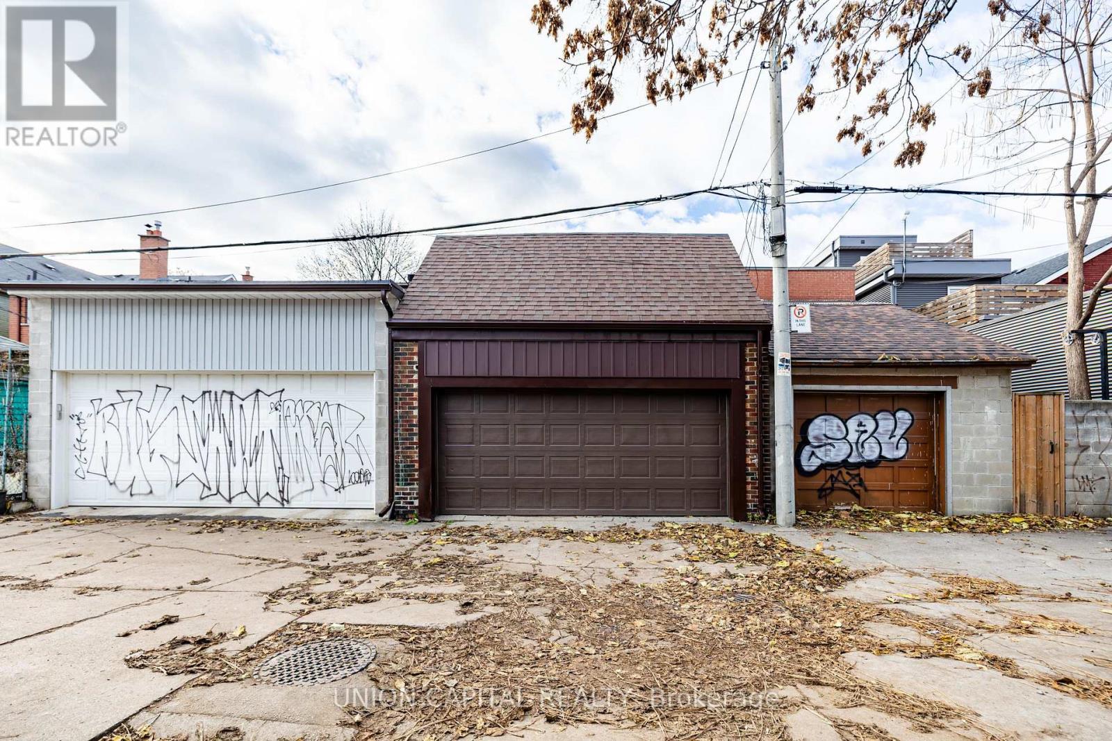 69 Denison Avenue, Toronto, Ontario  M5T 2M7 - Photo 50 - C12565176