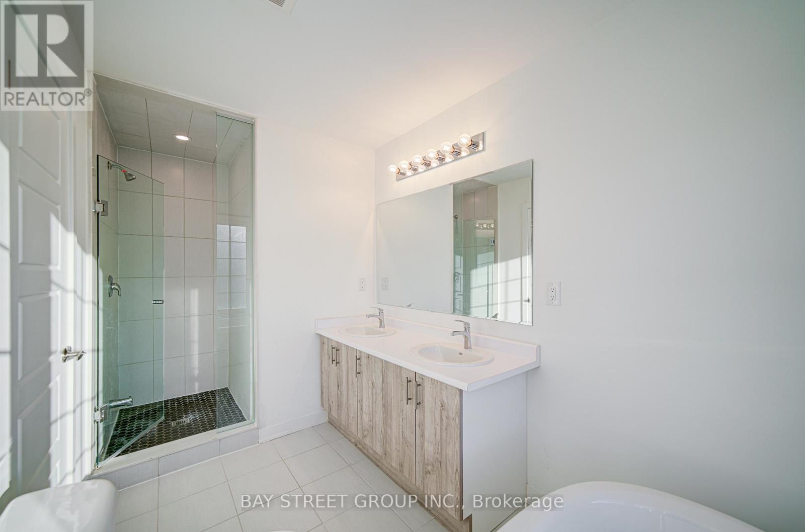 5 Selfridge Way, Whitby, Ontario  L1N 0N9 - Photo 20 - E12565188