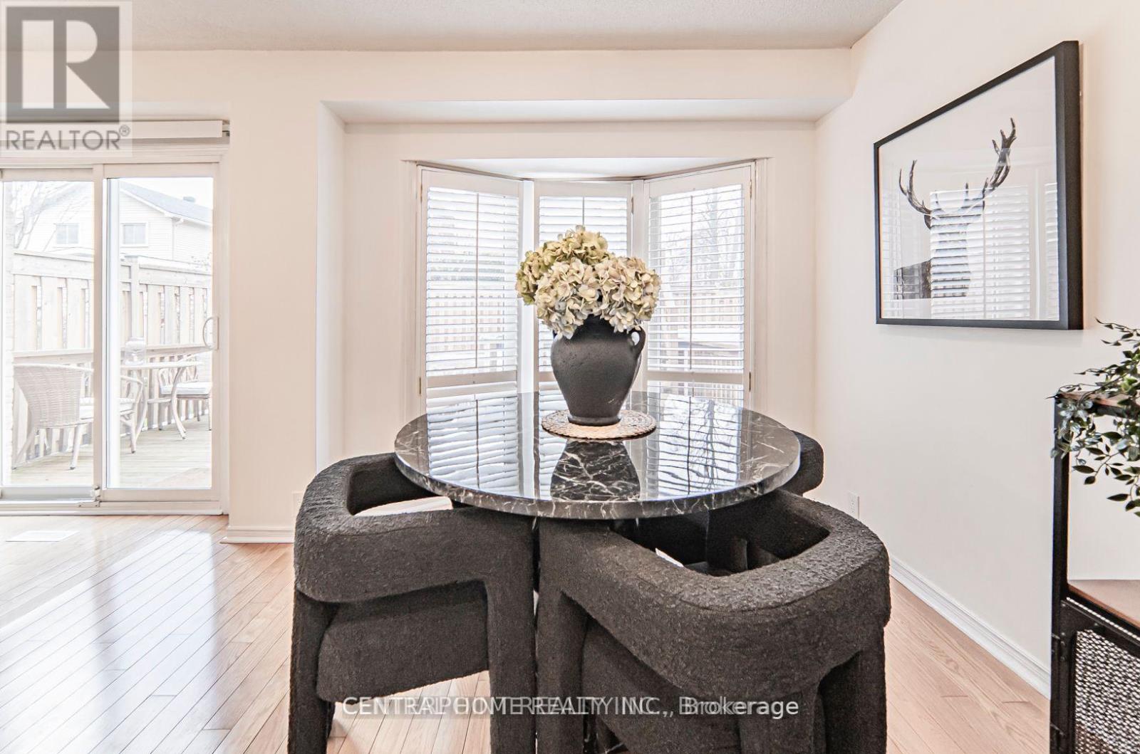 84 Raleigh Crescent, Markham, Ontario  L3R 4W5 - Photo 9 - N12565184