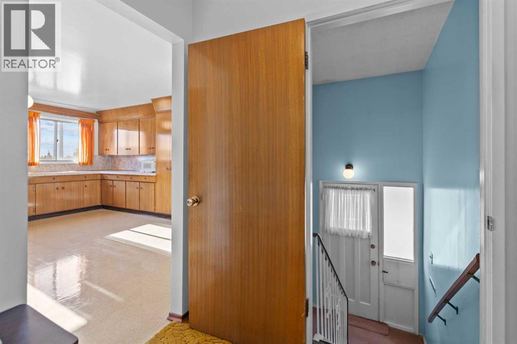 3812 33 Avenue Sw, Calgary, Alberta  T3E 0X6 - Photo 25 - A2268787