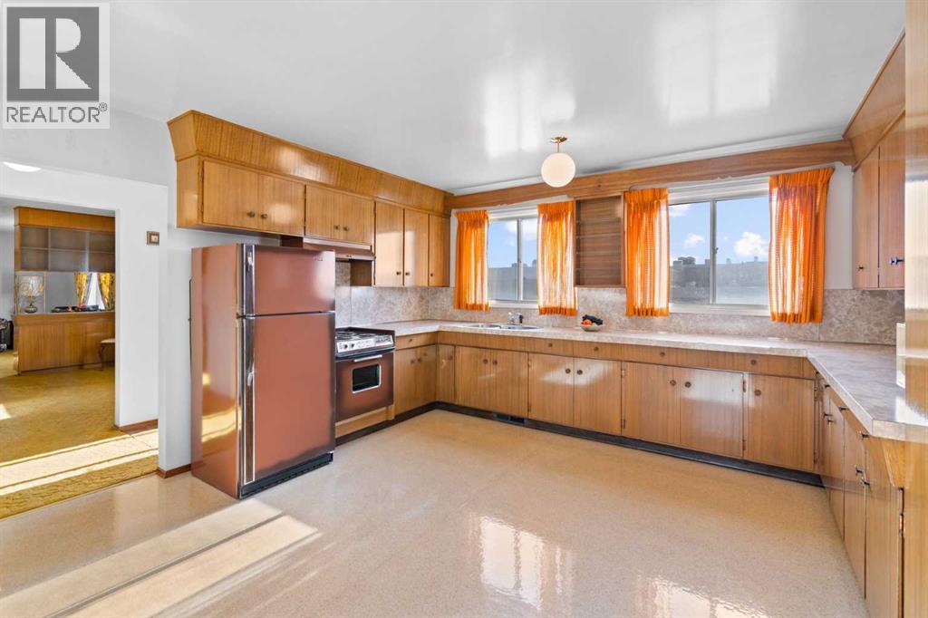 3812 33 Avenue Sw, Calgary, Alberta  T3E 0X6 - Photo 9 - A2268787