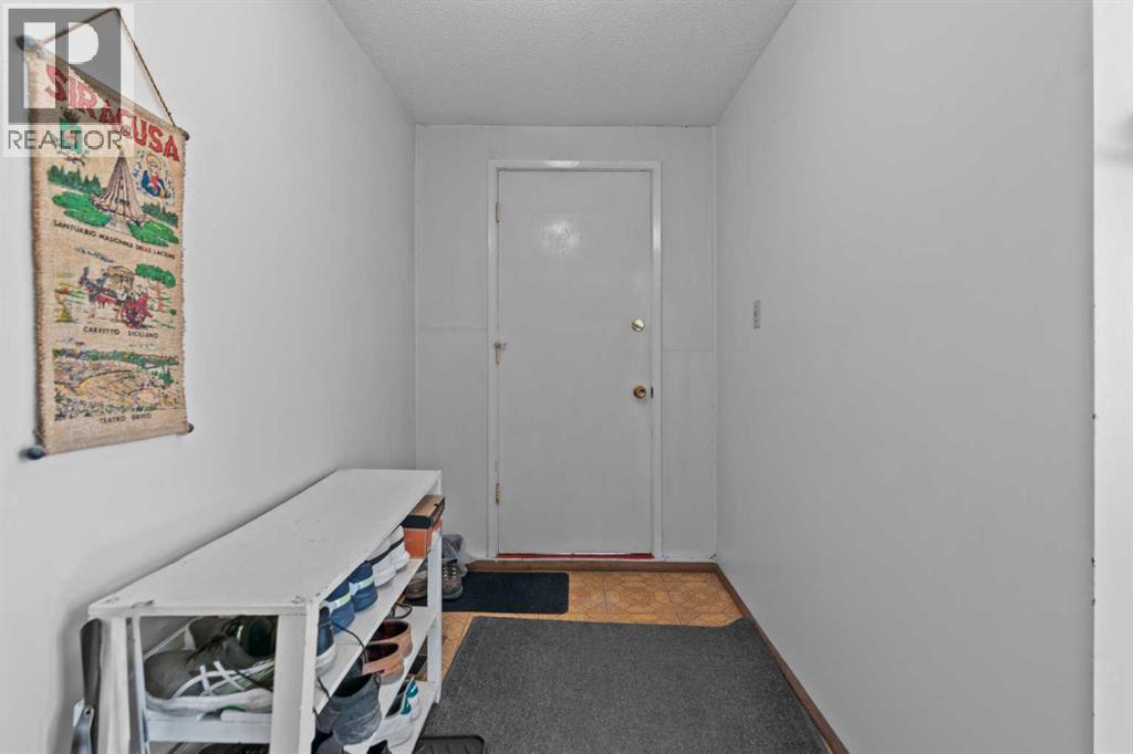 3812 33 Avenue Sw, Calgary, Alberta  T3E 0X6 - Photo 28 - A2268787