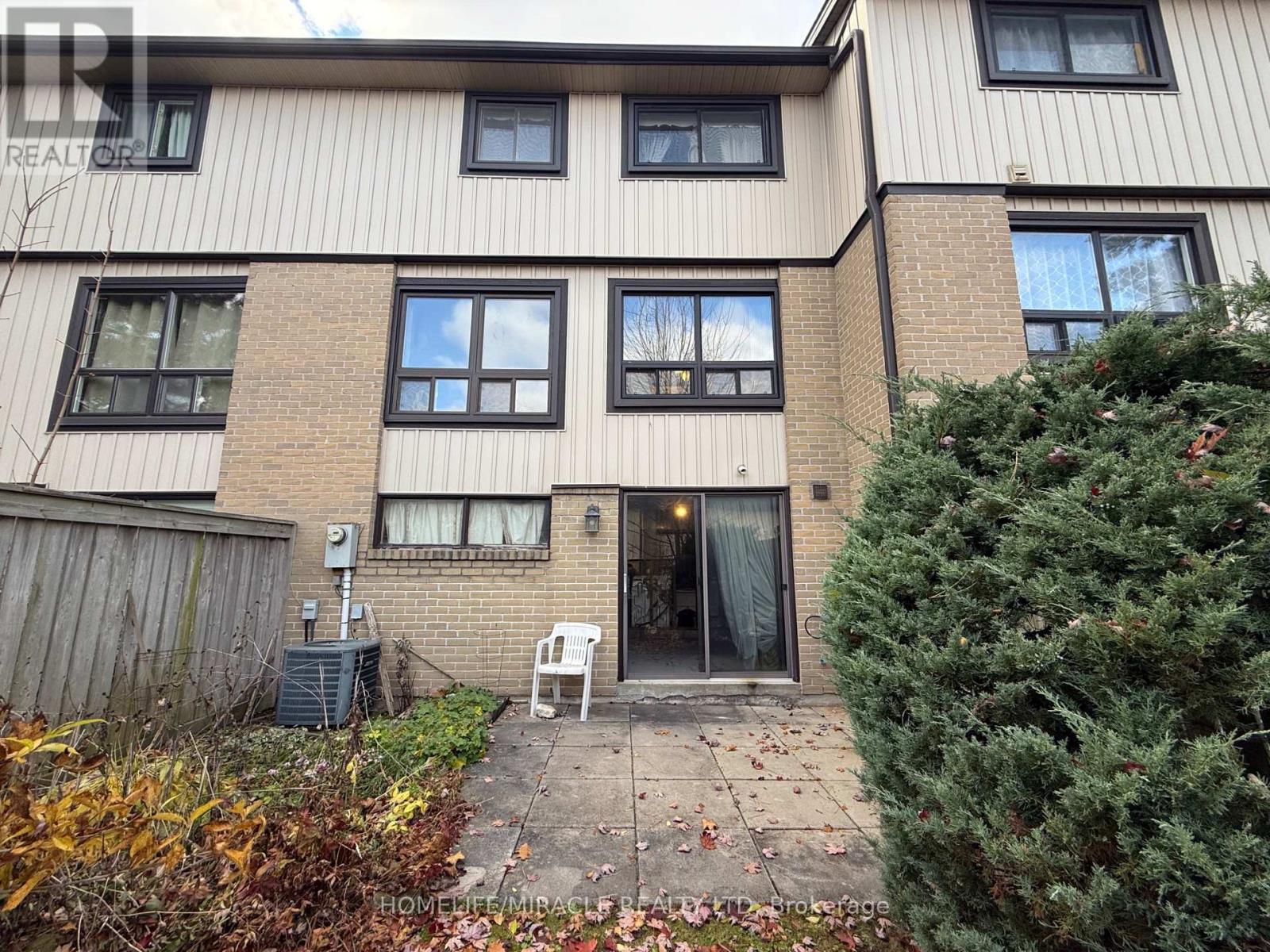 3510 South Mill Way, Mississauga, Ontario  L5L 3T9 - Photo 15 - W12565190