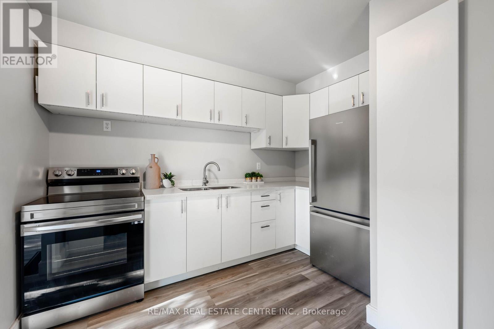 42 - 325 William Street, Shelburne, Ontario  L0N 1S1 - Photo 14 - X12565194