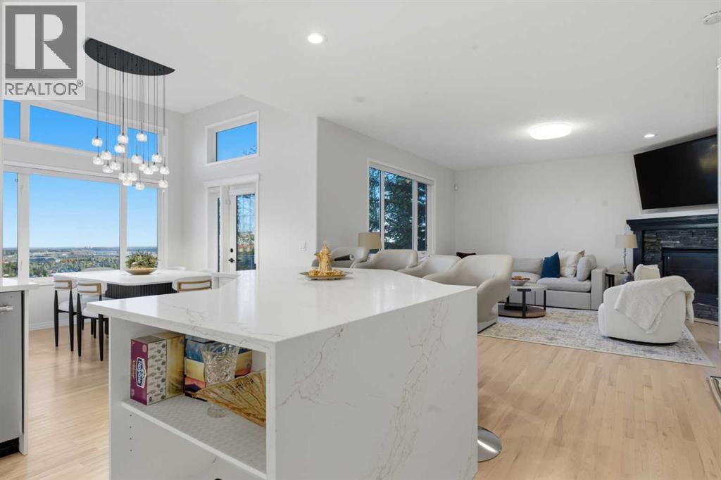 146 Springbluff Heights Sw, Calgary, Alberta  T3H 5B7 - Photo 8 - A2266282