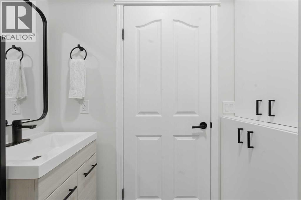 146 Springbluff Heights Sw, Calgary, Alberta  T3H 5B7 - Photo 36 - A2266282