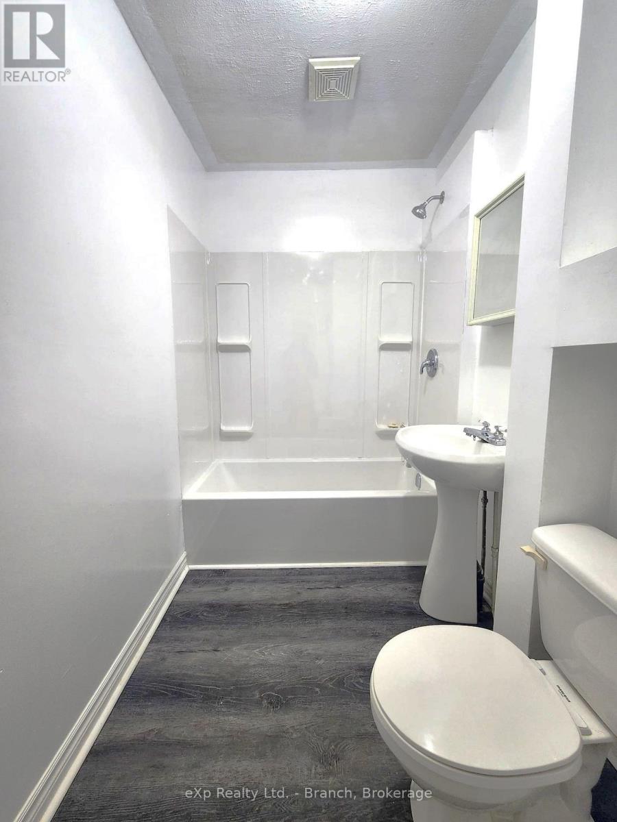 41 Main Street, Kirkland Lake, Ontario  P2N 3E2 - Photo 12 - T12565216