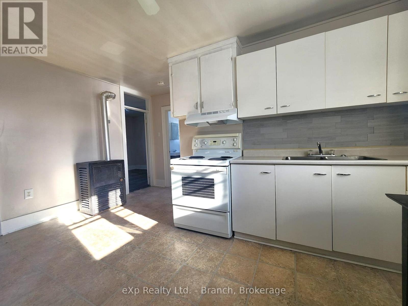 41 Main Street, Kirkland Lake, Ontario  P2N 3E2 - Photo 20 - T12565216