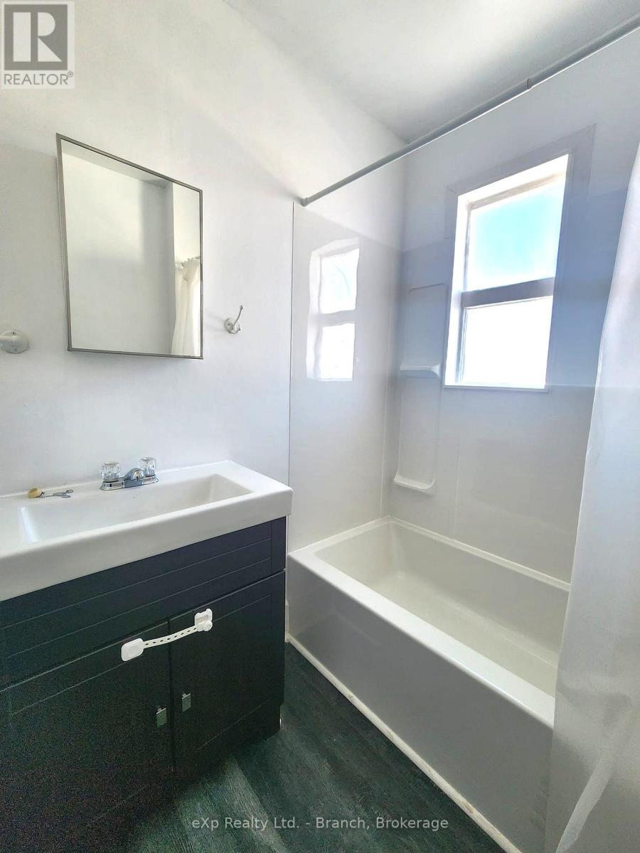 41 Main Street, Kirkland Lake, Ontario  P2N 3E2 - Photo 21 - T12565216