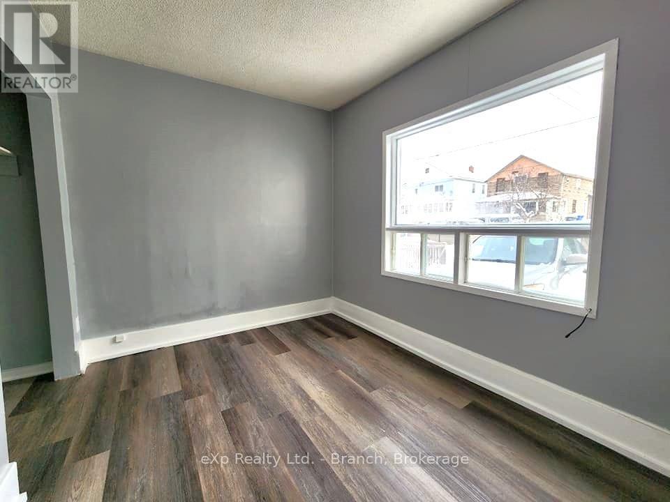 44 Main Street, Kirkland Lake, Ontario  P2N 3E2 - Photo 17 - T12565218