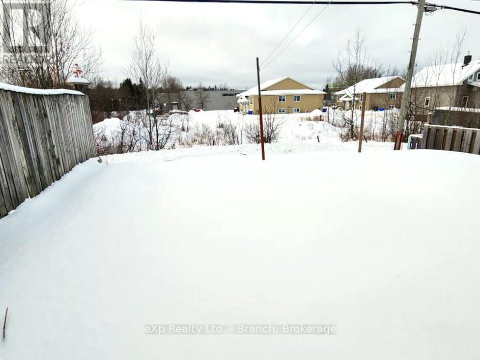 44 Main Street, Kirkland Lake, Ontario  P2N 3E2 - Photo 3 - T12565218