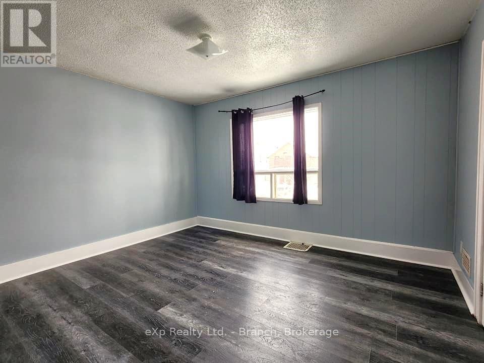 44 Main Street, Kirkland Lake, Ontario  P2N 3E2 - Photo 8 - T12565218