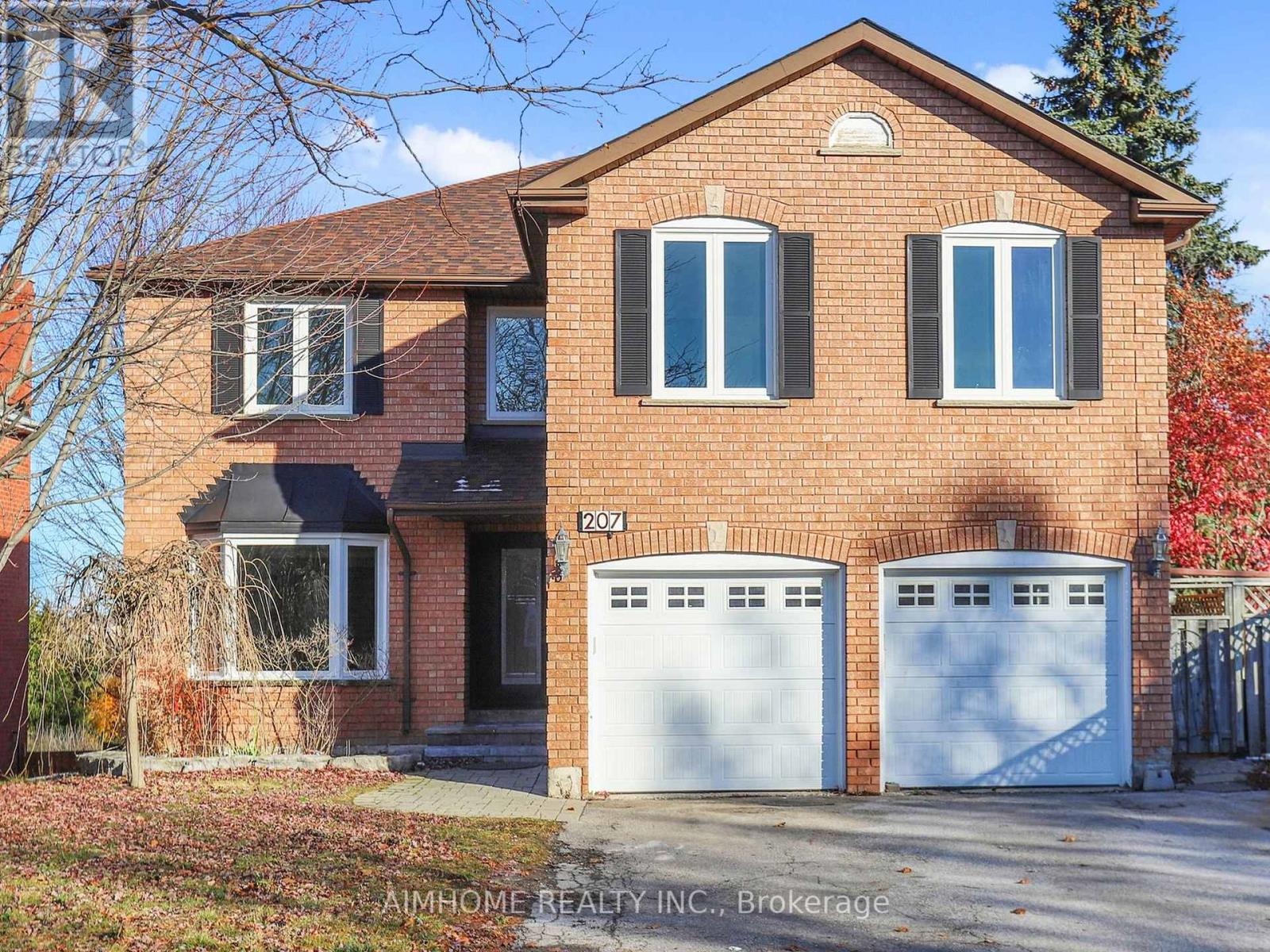 207 KENSIT AVENUE, Newmarket, Ontario