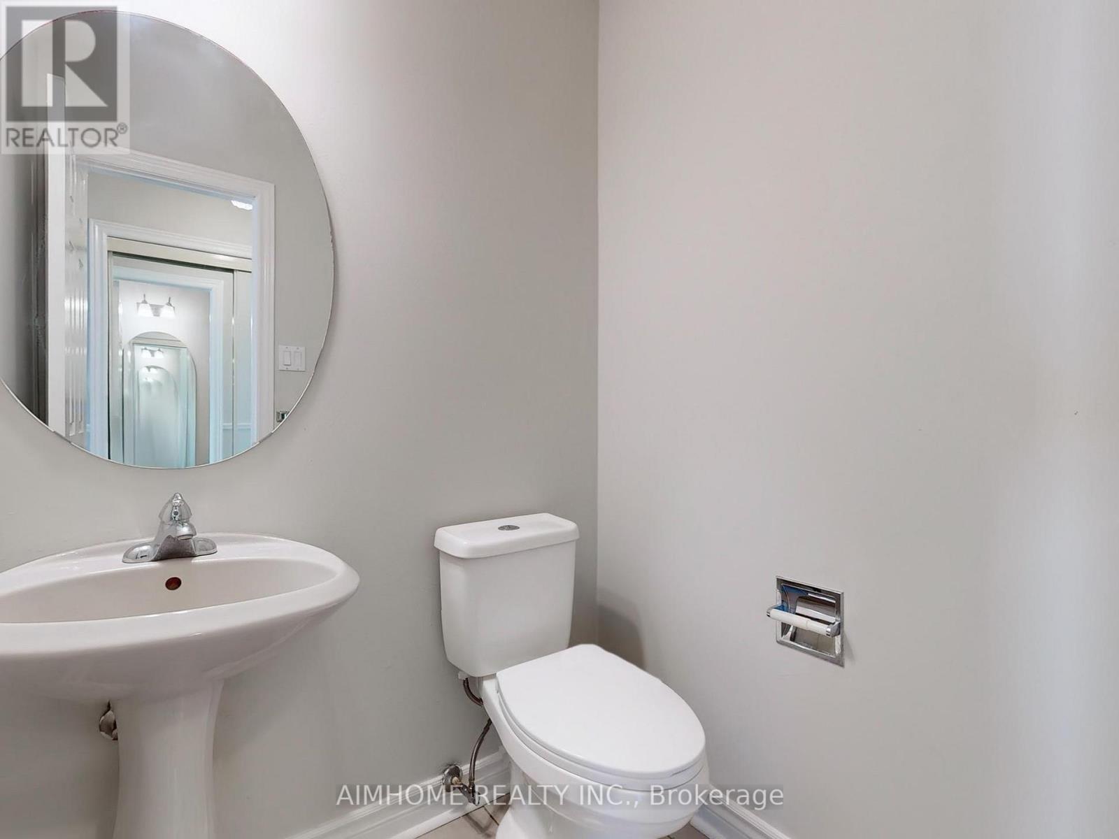 207 Kensit Avenue, Newmarket, Ontario  L3X 1S6 - Photo 19 - N12565228