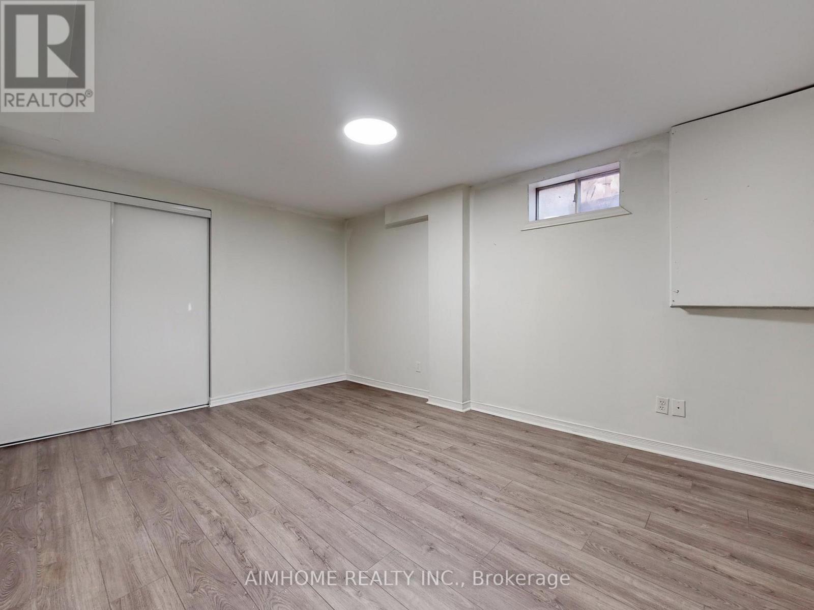 207 Kensit Avenue, Newmarket, Ontario  L3X 1S6 - Photo 41 - N12565228