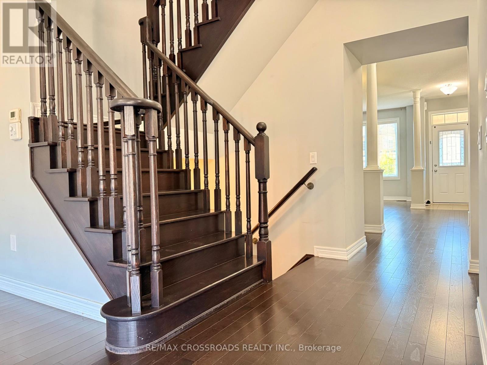 205 Laker Court, Newmarket, Ontario  L3X 0J5 - Photo 11 - N12565232