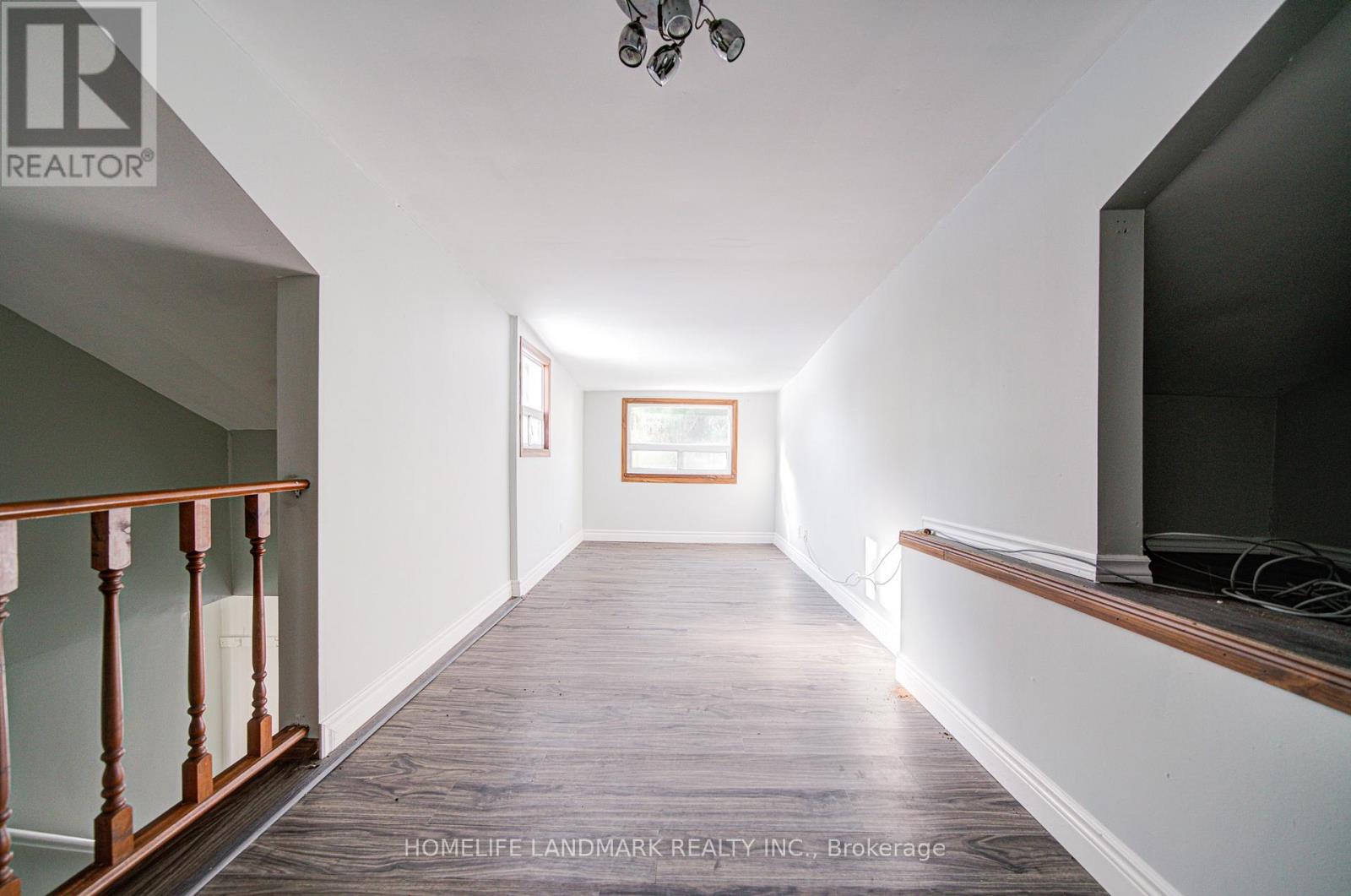 21654 Warden Avenue, East Gwillimbury, Ontario  L0G 1R0 - Photo 26 - N12565234