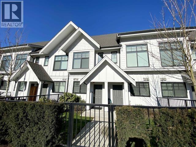 7 5122 CANADA WAY, Burnaby, British Columbia