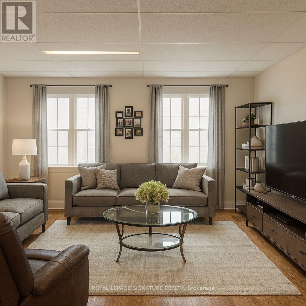 1768 St Clair Avenue W, Toronto, Ontario  M6N 1J3 - Photo 2 - W12565224