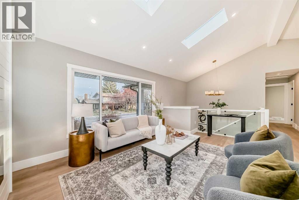 959 Lake Arrow Way Se, Calgary, Alberta  T2J 3C2 - Photo 11 - A2269909