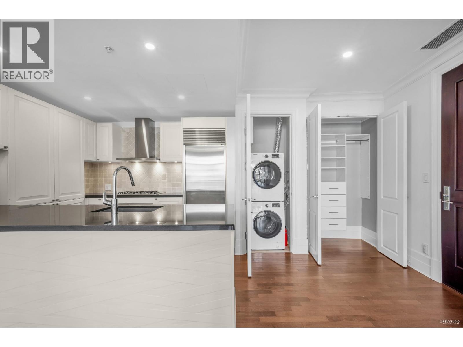 303 568 Waters Edge Crescent, West Vancouver, British Columbia  V7T 0A2 - Photo 8 - R3065554