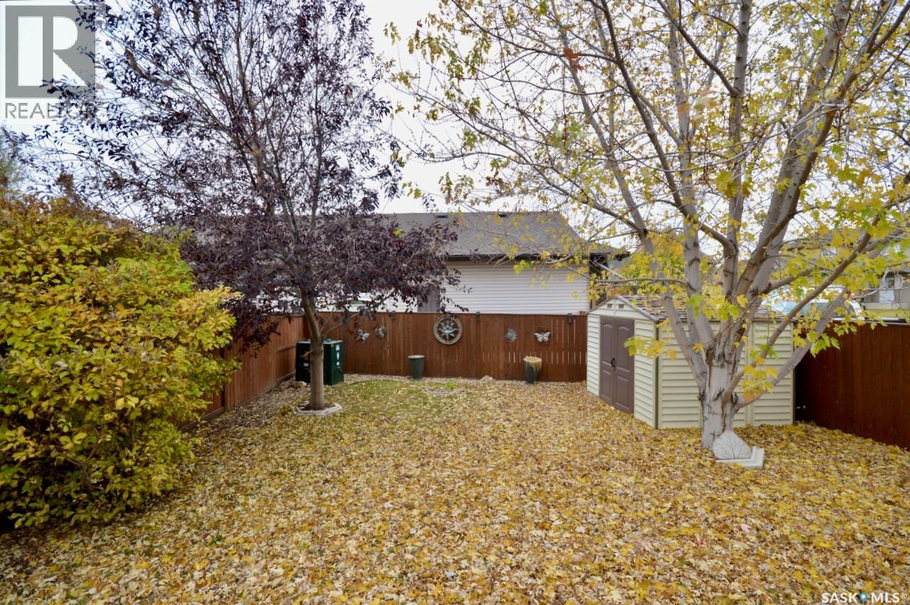 307 Denham Court, Saskatoon, Saskatchewan  S7R 1E5 - Photo 11 - SK024398