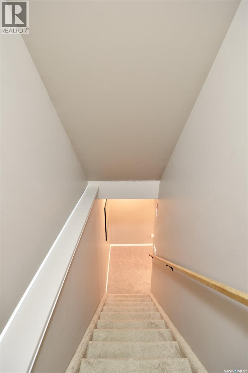 307 Denham Court, Saskatoon, Saskatchewan  S7R 1E5 - Photo 45 - SK024398