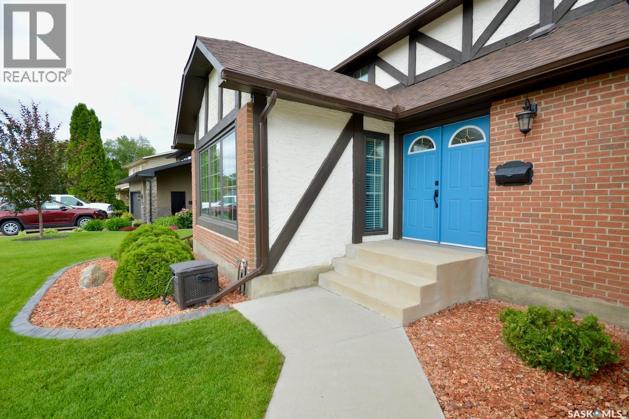 230 Dore Crescent, Saskatoon, Saskatchewan  S7K 4X9 - Photo 5 - SK024392