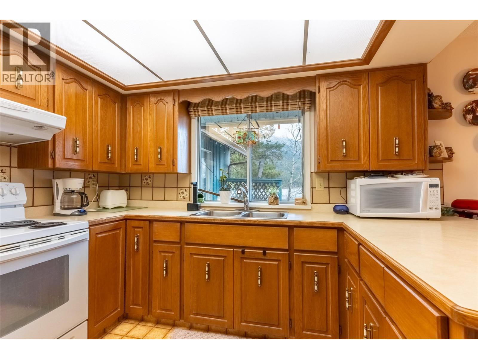 11805 Fountain Valley Road, Lillooet, British Columbia  V0K 1V0 - Photo 11 - 10369617