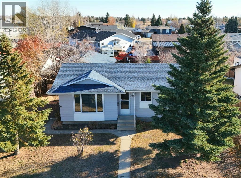 4307 73 Street, Camrose, Alberta  T4V 3T9 - Photo 2 - A2269823