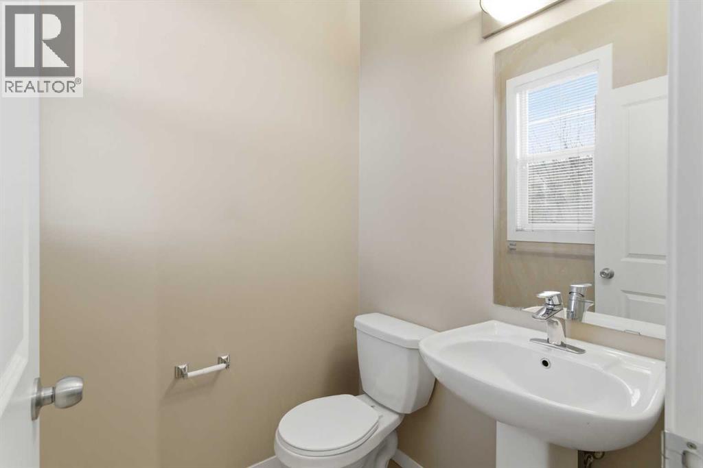 172 New Brighton Point Se, Calgary, Alberta  T2Z 1B7 - Photo 15 - A2244520