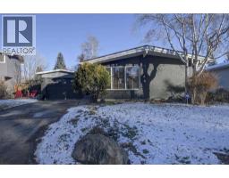 3420 Lane Crescent SW Lakeview