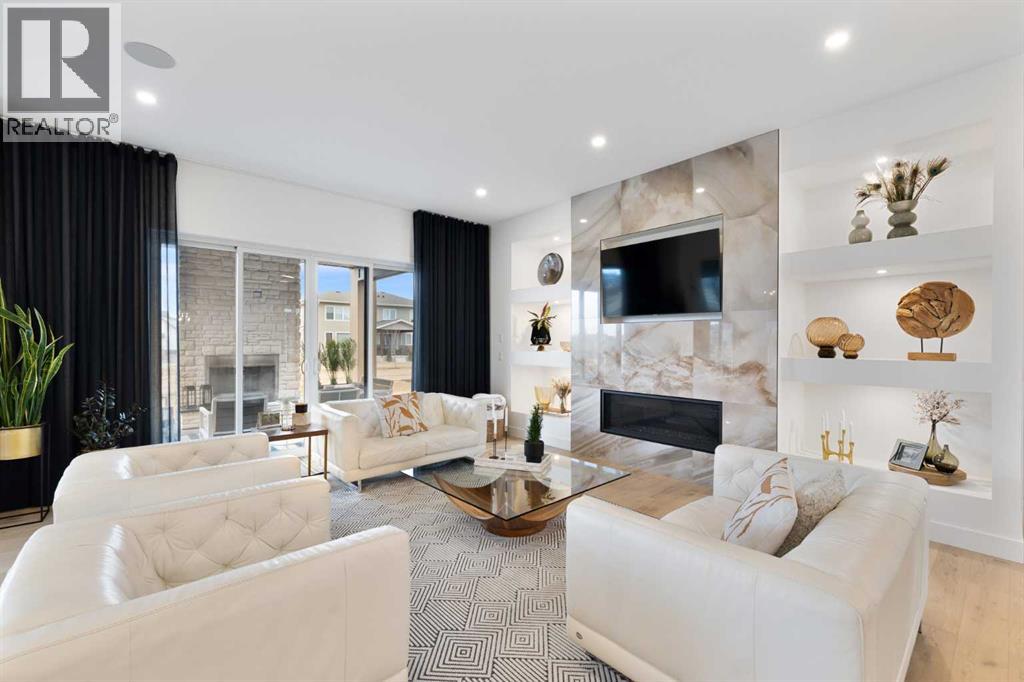 19 Monterra Way, Rural Rocky View County, Alberta  T4C 0G9 - Photo 3 - A2259004