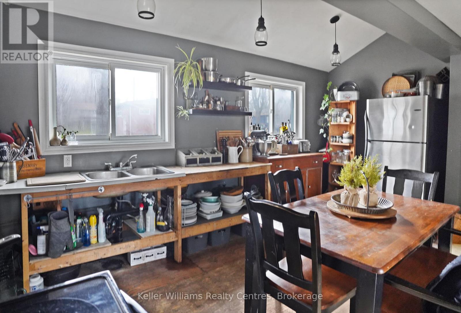 494 Isaac Street, South Bruce Peninsula, Ontario  N0H 2T0 - Photo 19 - X12565314