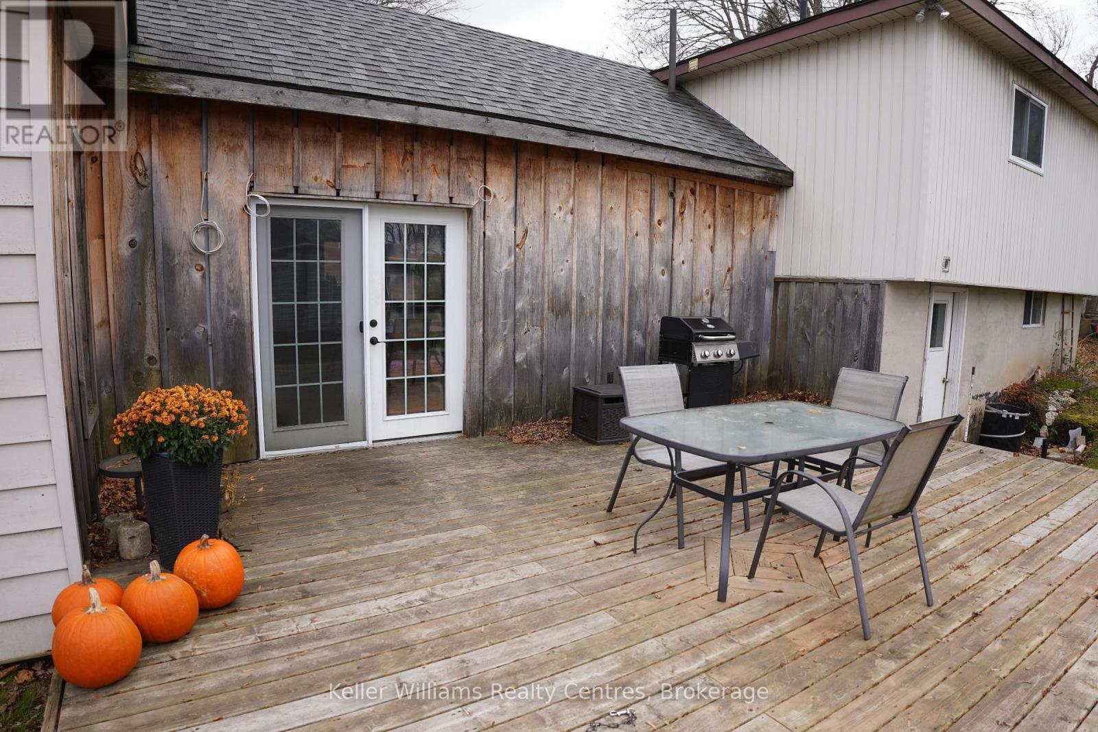 494 Isaac Street, South Bruce Peninsula, Ontario  N0H 2T0 - Photo 34 - X12565314