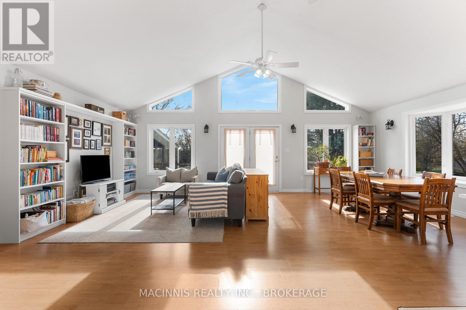 2040 Keeley Road, Frontenac, Ontario K0H 2T0 - Photo 3 - X12565260