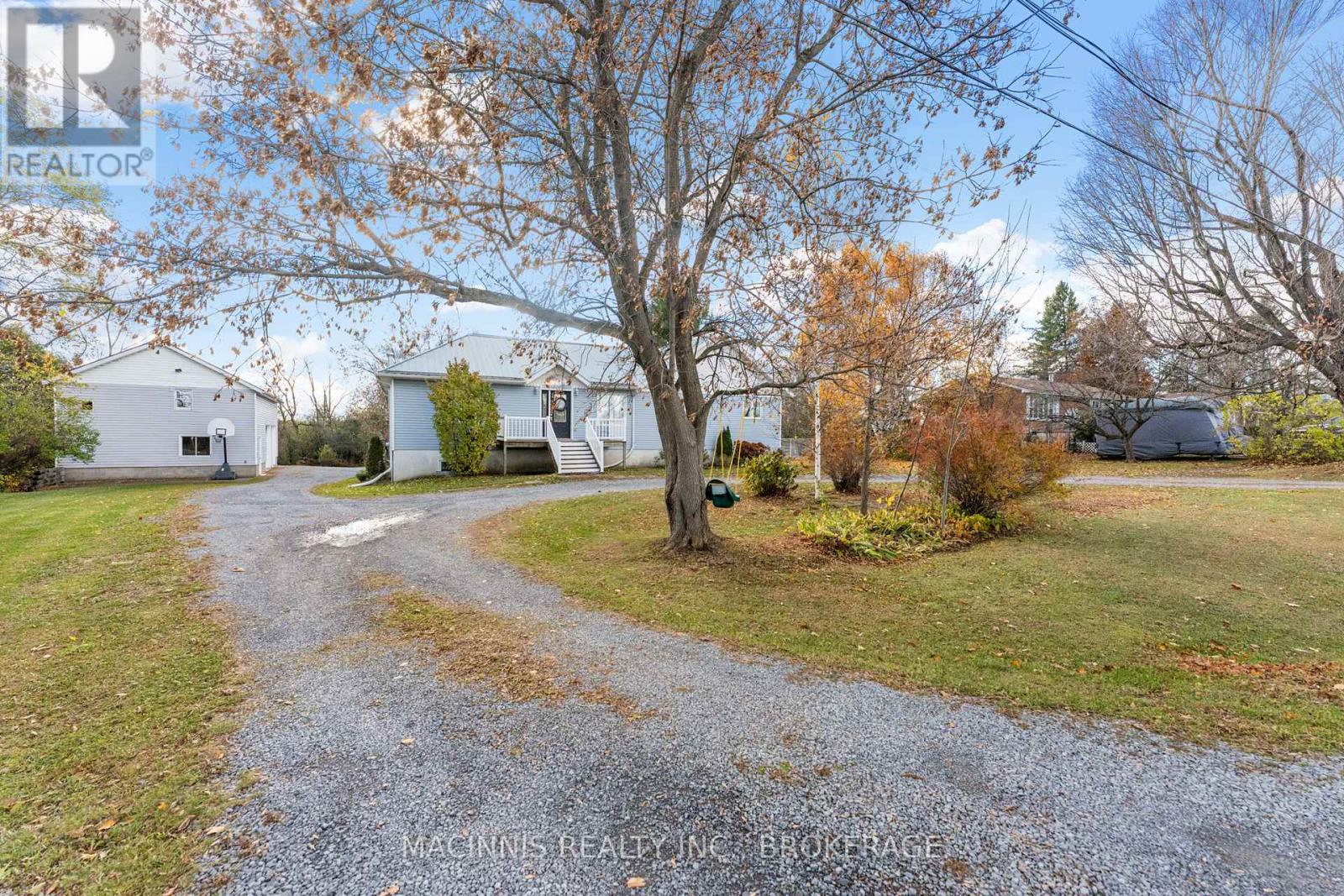 2040 Keeley Road, Frontenac, Ontario K0H 2T0 - Photo 38 - X12565260