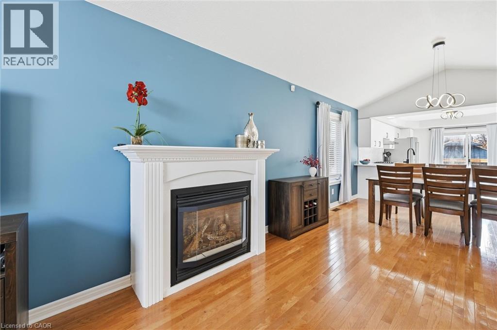 344 St. Lawrence Drive, Welland, Ontario  L3C 7H7 - Photo 7 - 40788849