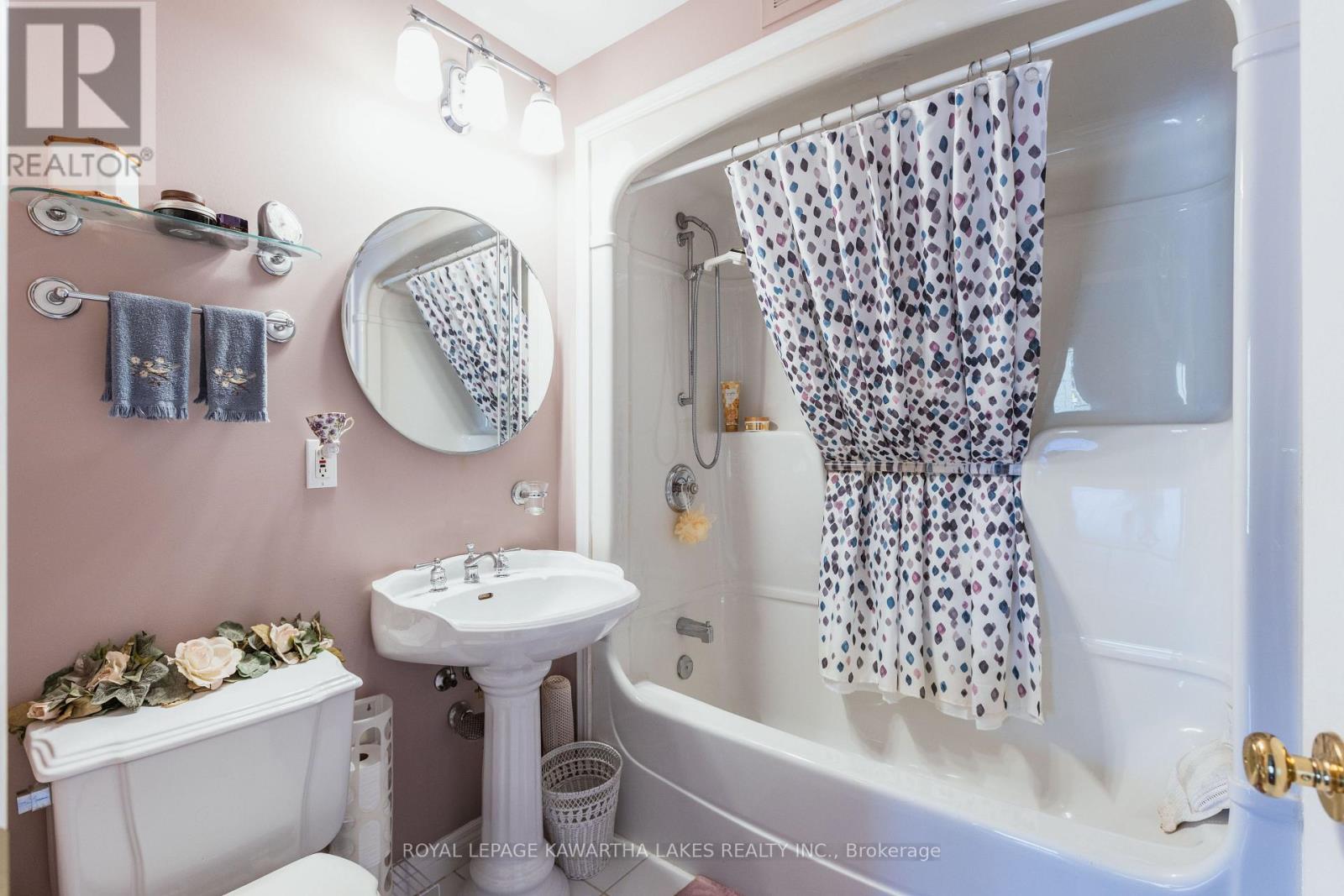 83 Navigators Trail, Kawartha Lakes, Ontario  K0M 1A0 - Photo 26 - X12565254