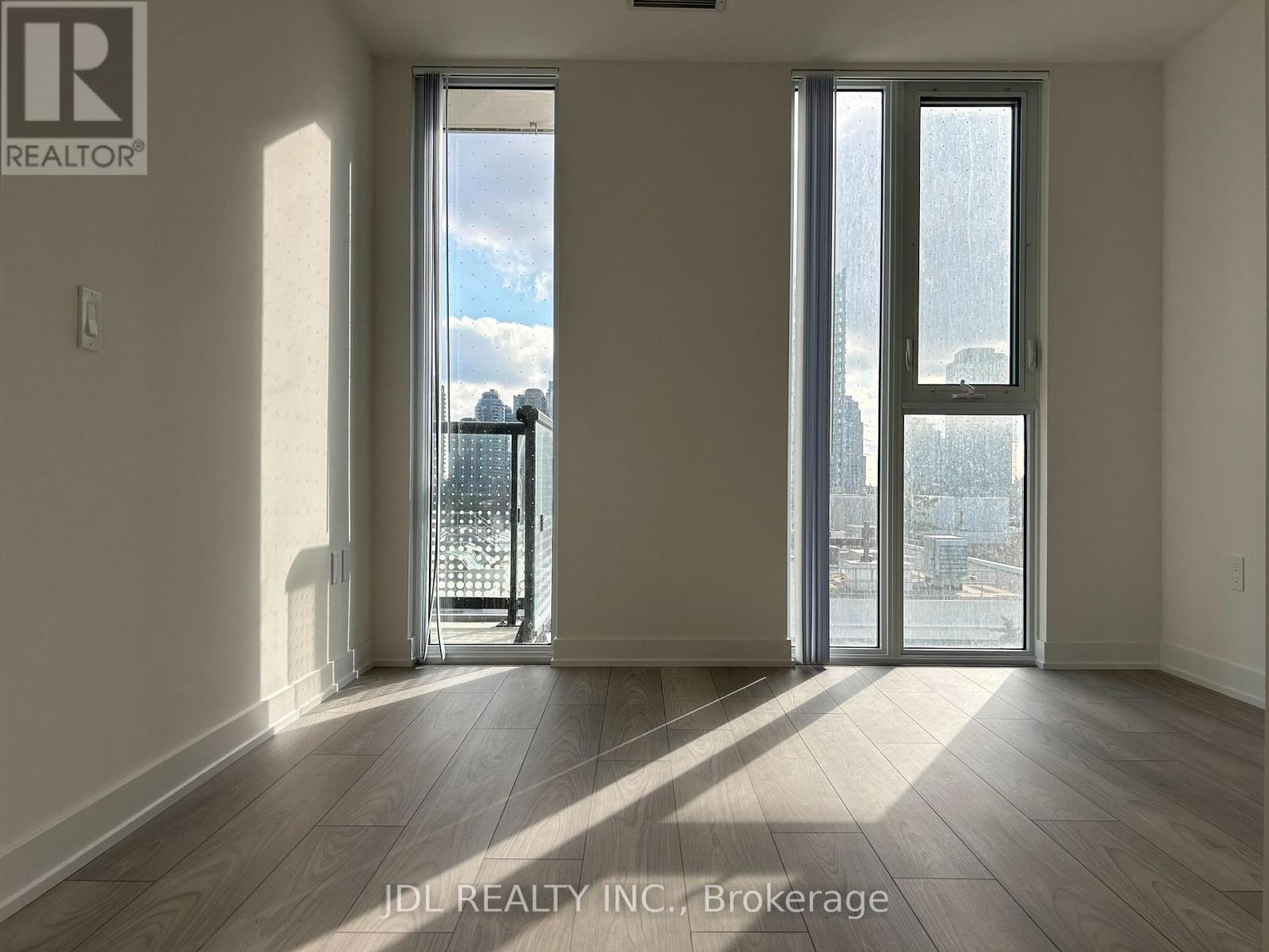 320 - 5858 Yonge St Street, Toronto, Ontario  M2M 3T3 - Photo 4 - C12557832