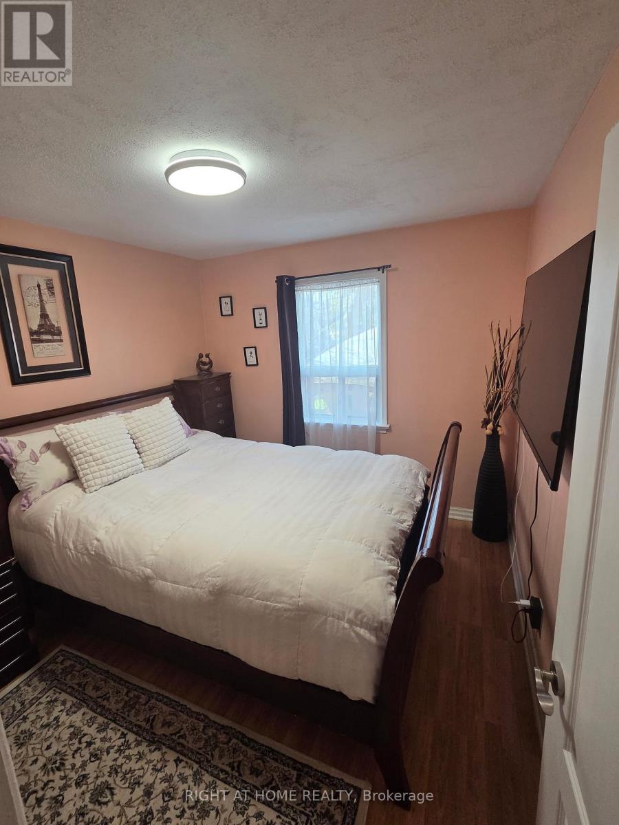 218 South Woodrow Boulevard, Toronto, Ontario M1N 3L9 - Photo 15 - E12561028