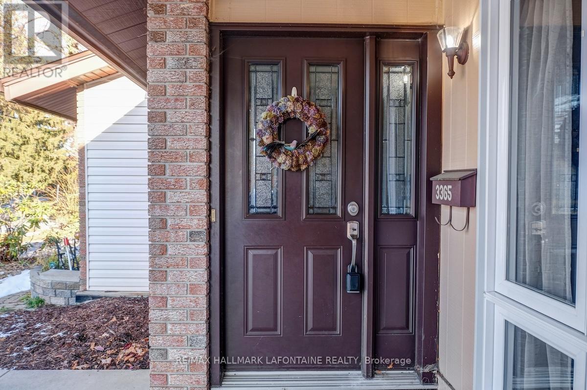 3365 D'aoust Avenue, Ottawa, Ontario  K1T 1P3 - Photo 3 - X12565308